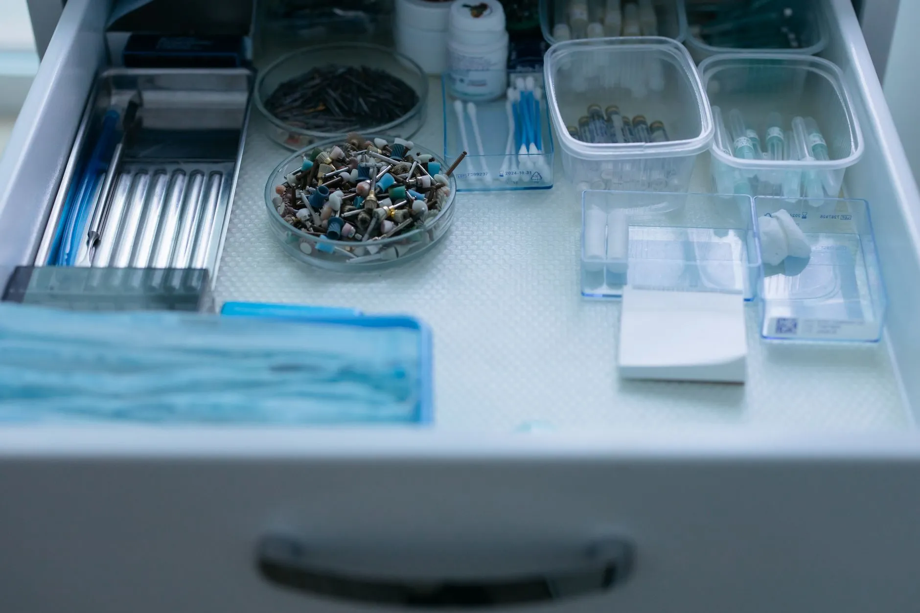 食品发酵用淀粉酶制剂选型要点及云蜂生物产品应用优势解析